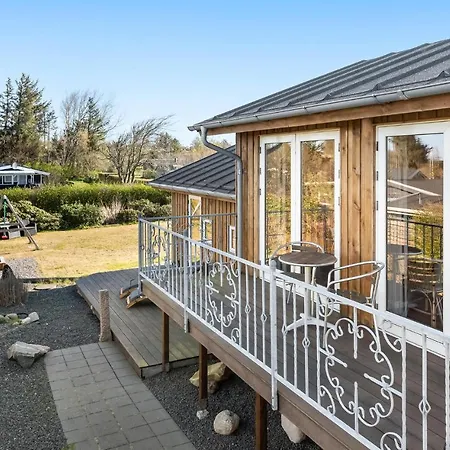 Three-bedroom In Vakantiehuis Struer