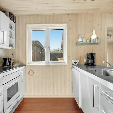 Vakantiehuis Three-bedroom In *