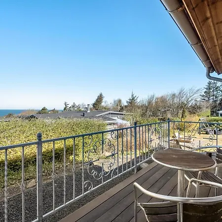 Three-bedroom In Vakantiehuis