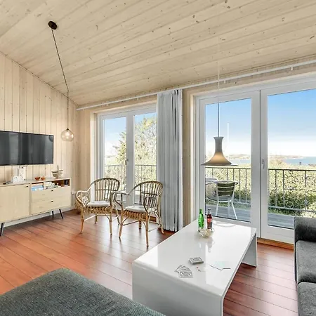 Three-bedroom In Struer